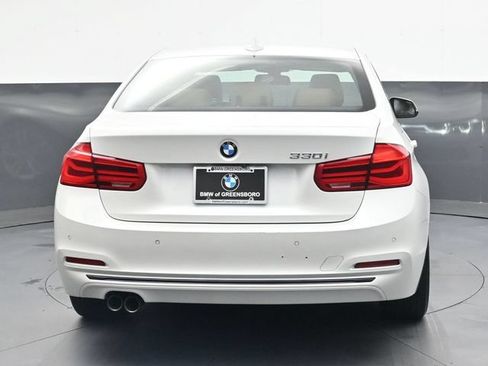 Used 2017 BMW 330i Sedan RWD image 6