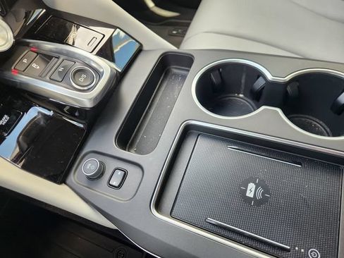 Used 2025 Acura MDX w/ Technology Package AWD/4WD image 19