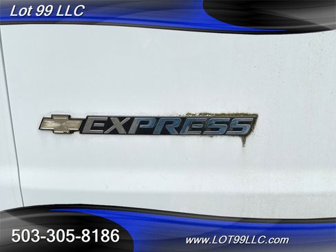 Used 2019 Chevrolet Express 3500 w/ Driver Convenience Package image 72