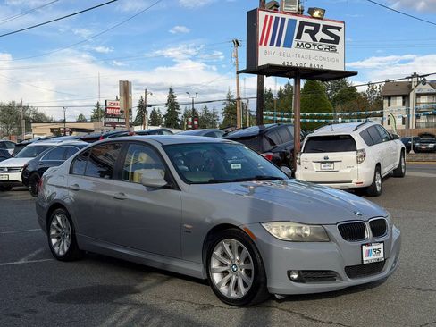 Used 2011 BMW 328i xDrive Sedan AWD/4WD image 7