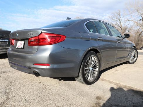 Used 2018 BMW 530i xDrive w/ Premium Package image 6