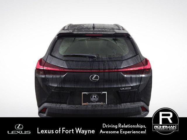 Used 2022 Lexus UX 200 w/ Accessory Package (Z2) FWD image 8