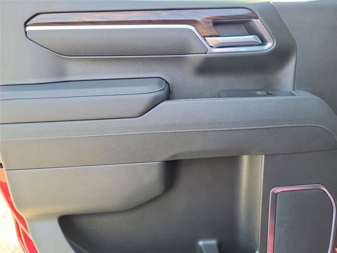 New 2026 GMC Sierra 1500 SLT w/ SLT Premium Package image 14