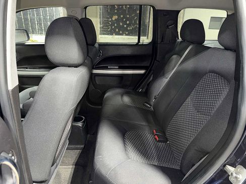 Used 2008 Chevrolet HHR LS image 17