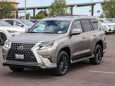 Certified 2023 Lexus GX 460 Premium AWD/4WD image 3