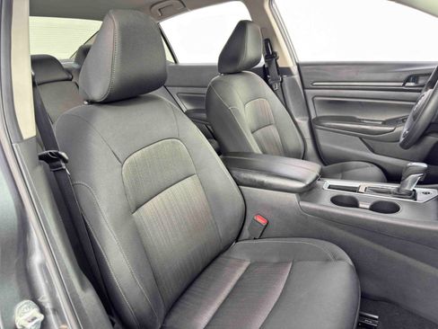 Used 2024 Nissan Altima 2.5 S image 30