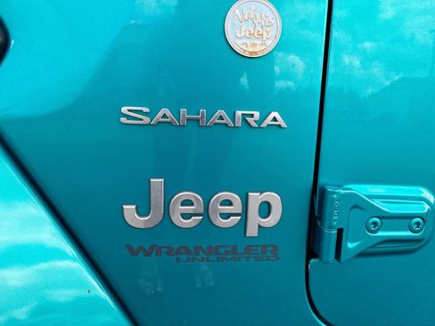 Used 2020 Jeep Wrangler Unlimited Sahara image 29
