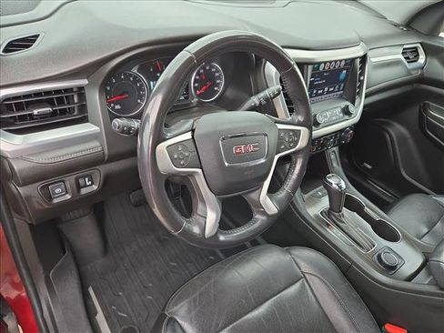 Used 2018 GMC Acadia SLT image 10