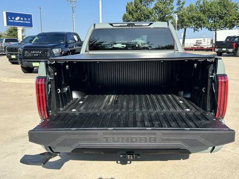 Used 2025 Toyota Tundra Platinum AWD/4WD image 31