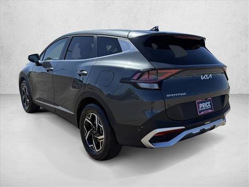 Used 2025 Kia Sportage LX image 8