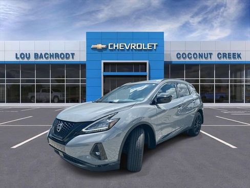 Used 2023 Nissan Murano SV w/ SV Midnight Edition Package FWD image 4