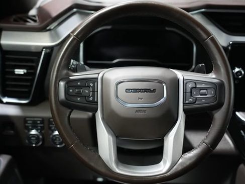 Used 2023 GMC Sierra 1500 Denali w/ Denali Reserve Package AWD/4WD image 15