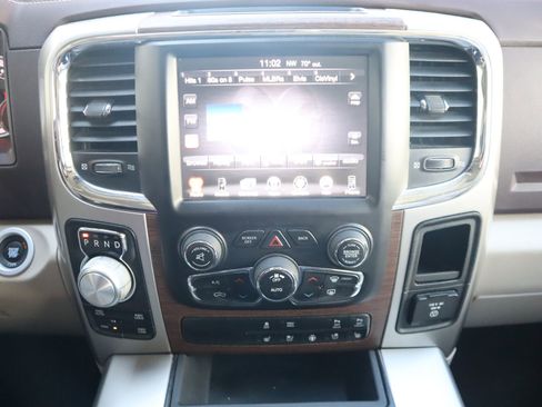 Used 2017 RAM 1500 Laramie w/ Convenience Group AWD/4WD image 34
