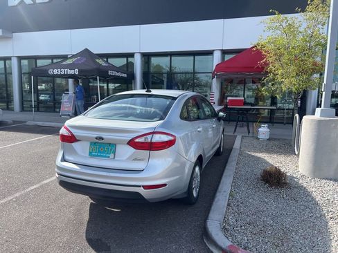 Used 2017 Ford Fiesta S image 7