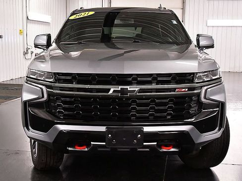 Used 2021 Chevrolet Tahoe Z71 w/ Z71 Signature Package AWD/4WD image 2