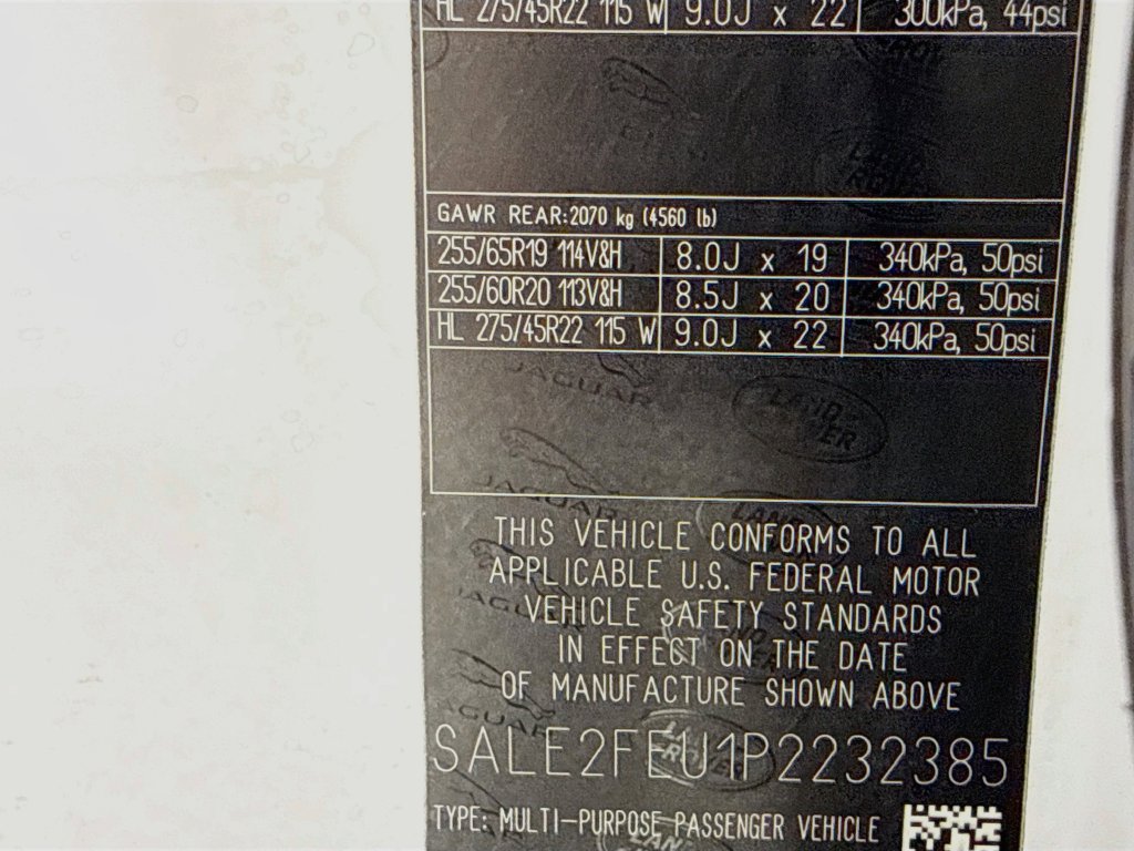 Used 2023 Land Rover Defender 130 X-Dynamic SE AWD/4WD image 29