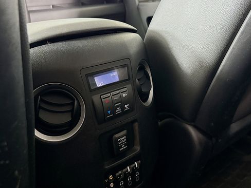 Used 2014 Honda Pilot Touring image 32