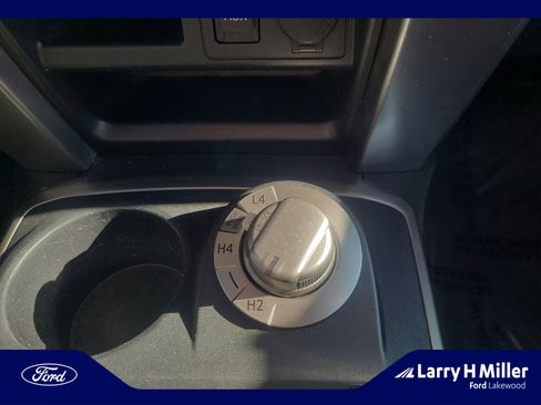 Used 2017 Toyota 4Runner SR5 image 33