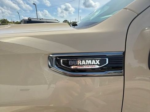Used 2022 GMC Sierra 1500 AT4 w/ AT4 Preferred Package AWD/4WD image 10