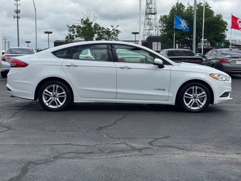 Used 2018 Ford Fusion S FWD image 4