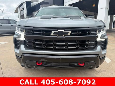 Used 2023 Chevrolet Silverado 1500 LT Trail Boss w/ LPO, Dark Essentials Package AWD/4WD image 7