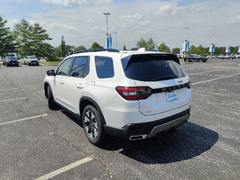 New 2026 Honda Pilot Elite image 3