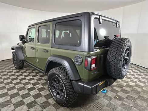 Used 2023 Jeep Wrangler Unlimited w/ Cold Weather Group AWD/4WD image 4