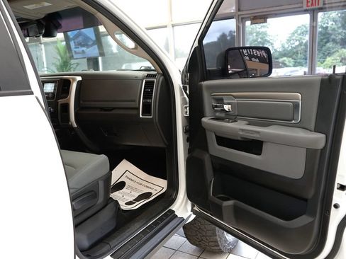 Used 2017 RAM 1500 Outdoorsman AWD/4WD image 36