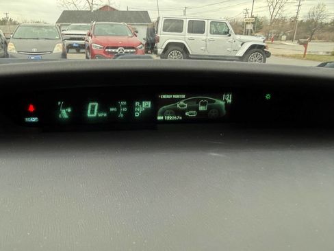 Used 2013 Toyota Prius Four w/ Deluxe Solar Roof Pkg image 25