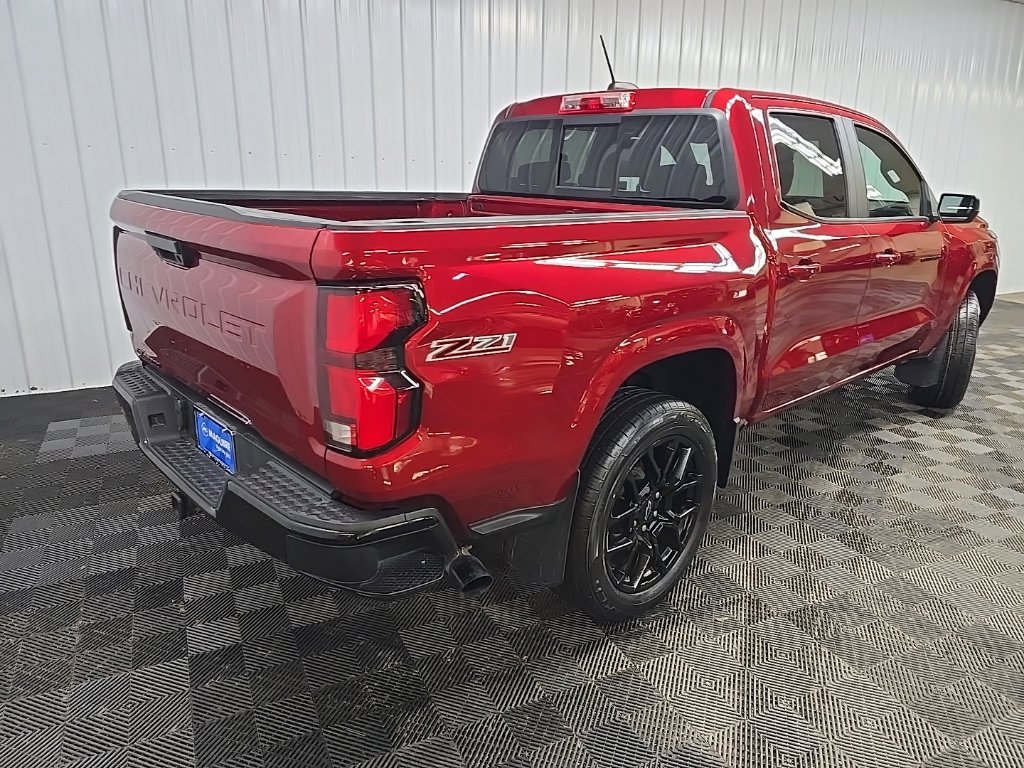 Used 2024 Chevrolet Colorado Z71 w/ LPO, Dark Essentials Package AWD/4WD image 10