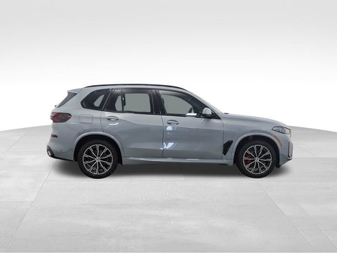 New 2026 BMW X5 xDrive40i w/ Executive Package image 6
