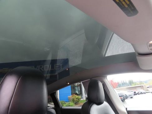 Used 2022 Tesla Model Y Performance AWD/4WD image 31