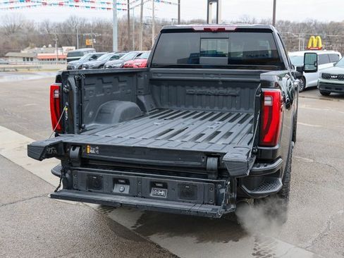 Used 2024 GMC Sierra 3500 Denali Ultimate image 11
