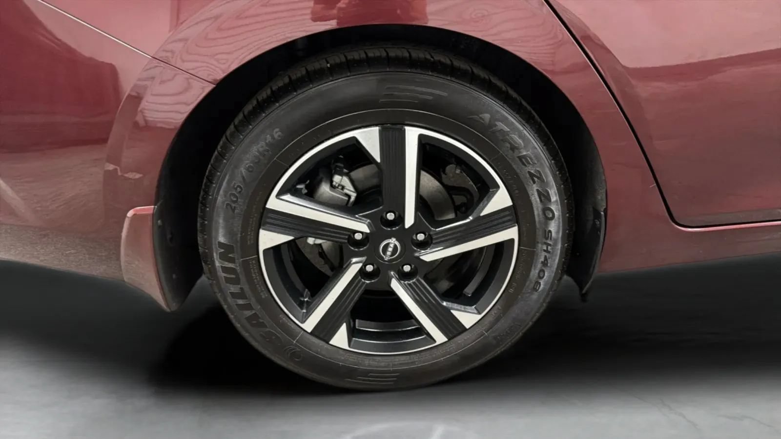 Used 2024 Nissan Sentra SV FWD image 26