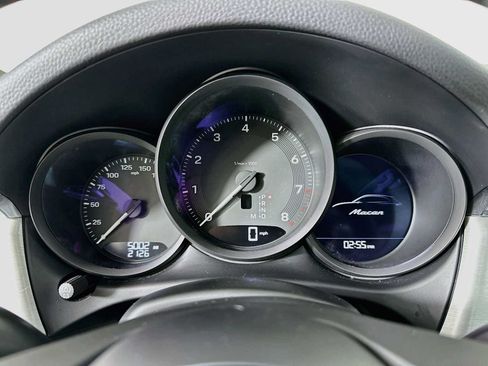 Certified 2026 Porsche Macan AWD/4WD image 15