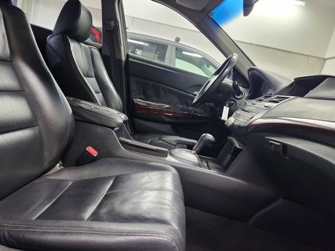 Used 2010 Honda Crosstour EX-L image 24