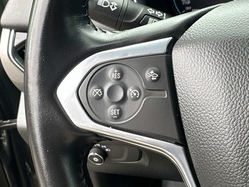 Used 2022 Chevrolet Traverse LT AWD/4WD image 27