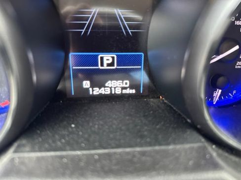 Used 2016 Subaru Outback 3.6R Limited AWD/4WD image 12
