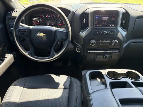 Used 2022 Chevrolet Silverado 1500 Custom RWD image 17