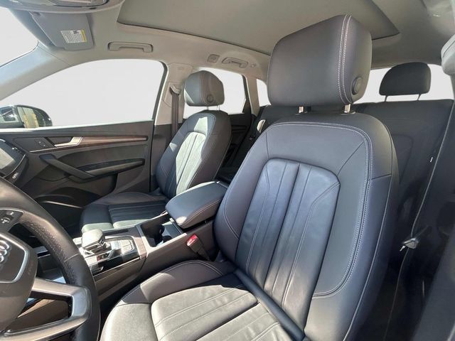 Used 2023 Audi Q5 2.0T Premium w/ Convenience Package AWD/4WD image 25