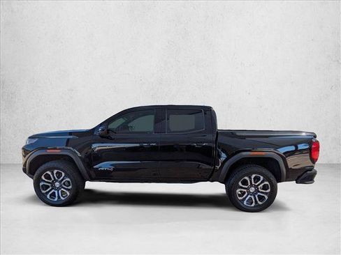 Used 2024 GMC Canyon AT4 AWD/4WD image 9