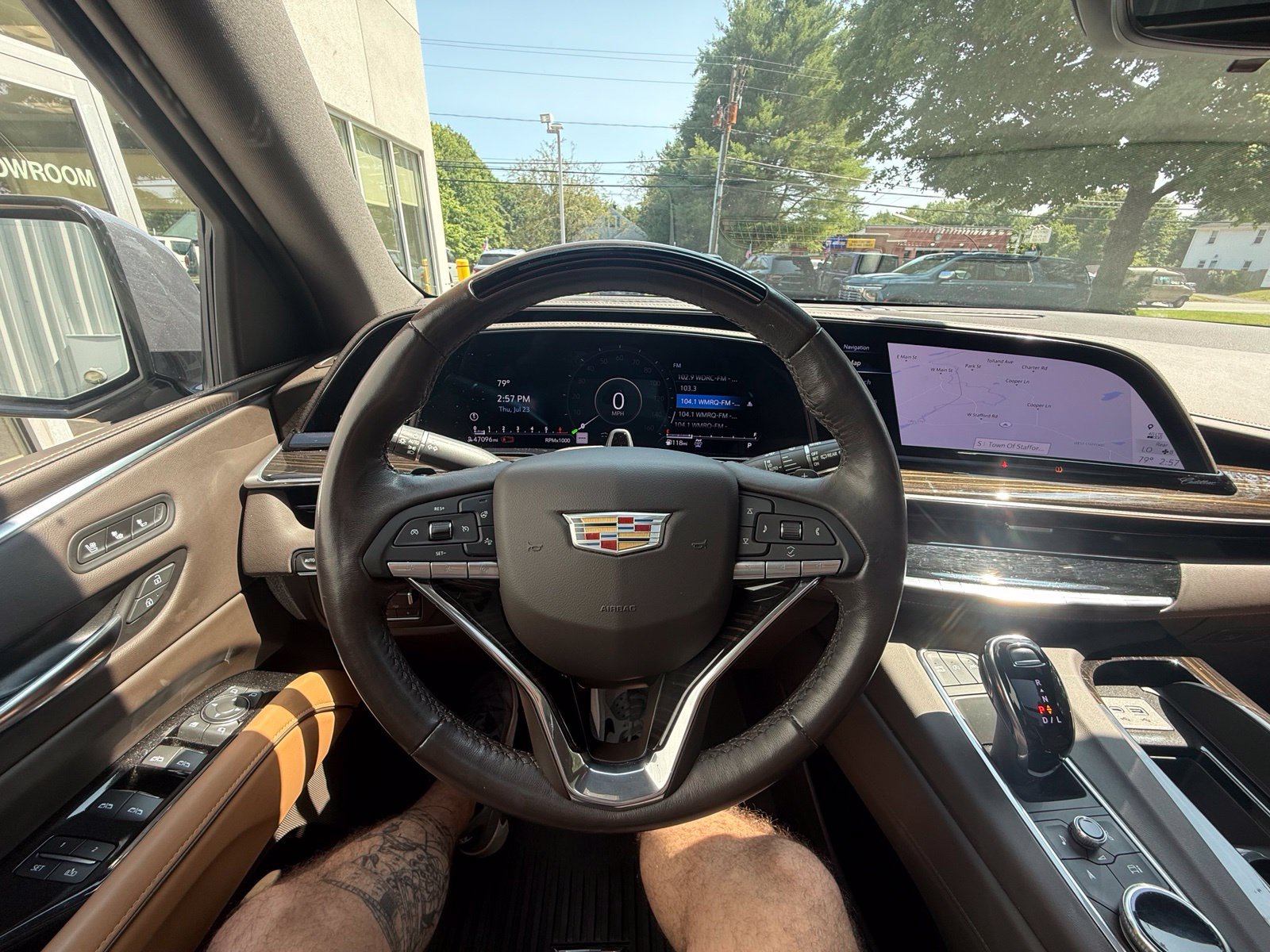 Used 2022 Cadillac Escalade ESV Sport w/ Touring Package AWD/4WD image 13