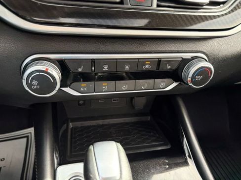 Used 2024 Nissan Altima 2.5 SR w/ SR Premium Package AWD/4WD image 33