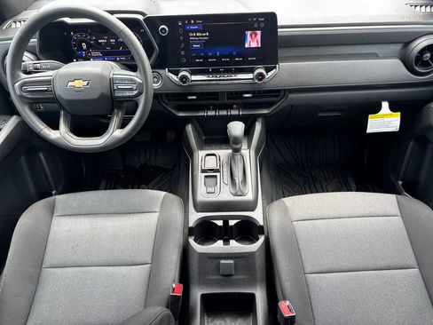 Used 2024 Chevrolet Colorado W/T RWD image 22