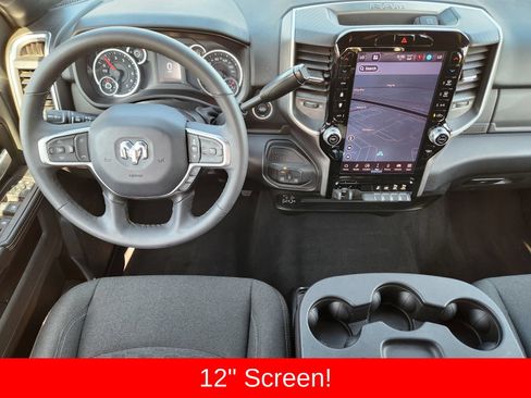 Used 2025 RAM 2500 Big Horn AWD/4WD image 36