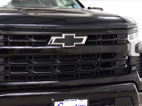 Used 2025 Chevrolet Silverado 1500 RST w/ Protection Package AWD/4WD image 11