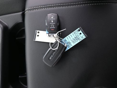 Used 2026 RAM 1500 Tradesman AWD/4WD image 17