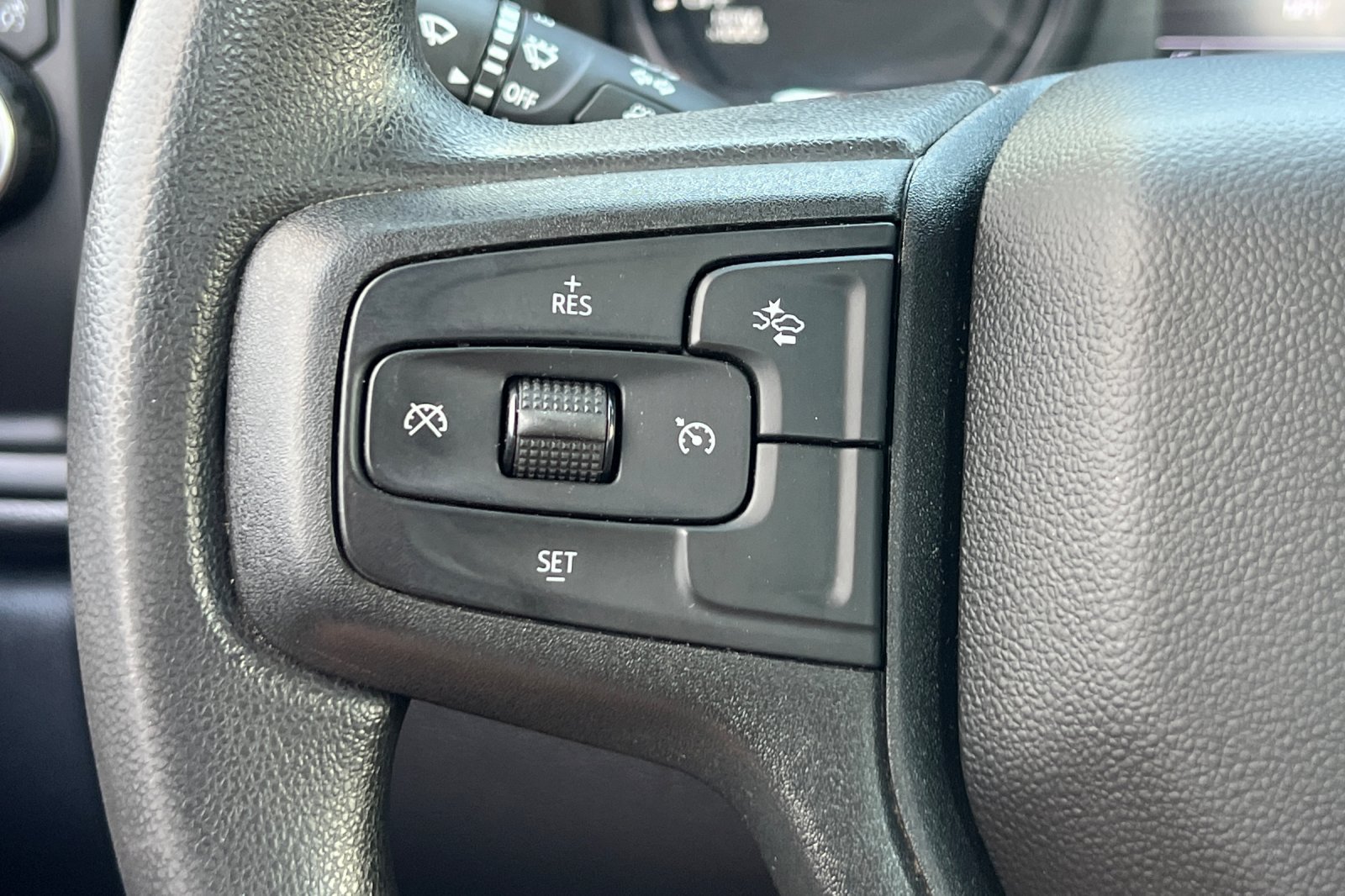 Used 2025 Chevrolet Silverado 1500 W/T RWD image 29