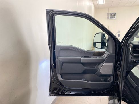New 2026 Ford F250 Lariat w/ Black Appearance Package AWD/4WD image 15