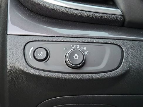 Used 2022 Buick Encore Preferred w/ Safety Package image 20